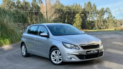 Usado Peugeot 308 Active 120 HP (88 kW) 2016 Cinza