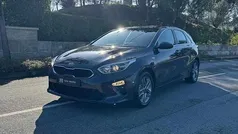Usado 2021 Kia Ceed Sport Citadino | € 16.400 (Preço justo)