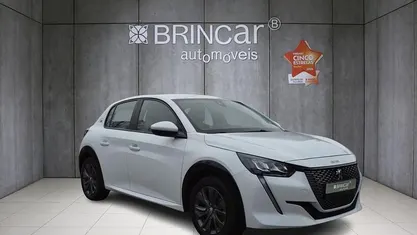 Usado Peugeot e-208 Active 100 kW (136 HP) 2023 Branco Citadino