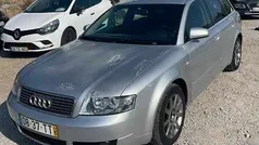 Cinzento Usado 2002 Audi A4 Sedan | € 4.500 (Bom preço)