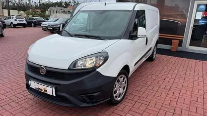 Branco Usado 2021 Fiat Doblò Monovolume | € 11.000 (Preço justo)