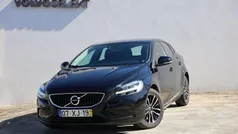 Preto Usado 2019 Volvo V40 Momentum Carrinha | € 19.700 (Preço justo)