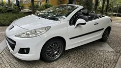 Branco Usado 2009 Peugeot 207 CC Roland Garros Cabrios | € 8.750 (Preço justo)