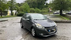 Cinzento Usado 2014 Peugeot 208 Citadino | € 6.800 (Super Preço)