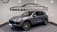 Cinzento Usado 2015 Porsche Cayenne SUV | € 39.500 (Preço justo)