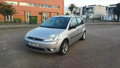 Usado 2002 Ford Fiesta ST Citadino | € 2.200 (Preço justo)