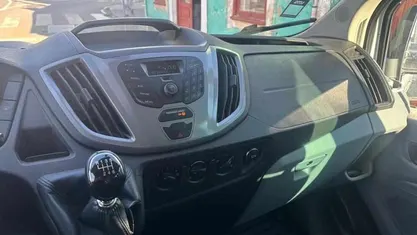 Branco Usado 2016 Ford Transit Carrinha | € 22.000 (Preço justo)