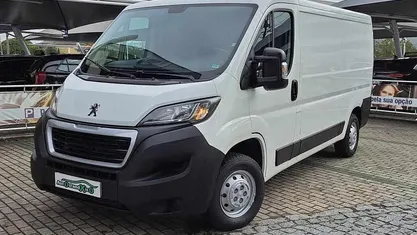 Usado Peugeot Boxer Premium 140 HP (102 kW) 2020 Branco Van
