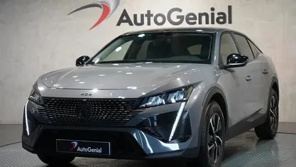 Usado 2024 Peugeot 408 Allure SUV | € 29.986 (Preço justo)