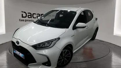 Usado 2021 Toyota Yaris Hybrid Executive | € 17.599 (Preço justo)