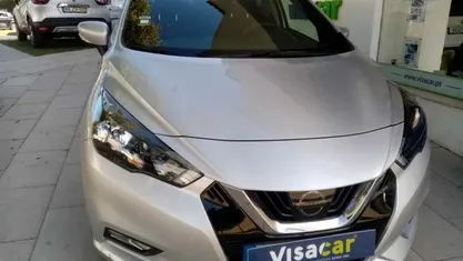 Usado Nissan Micra 92 HP (67 kW) 2022 Cinzento Citadino
