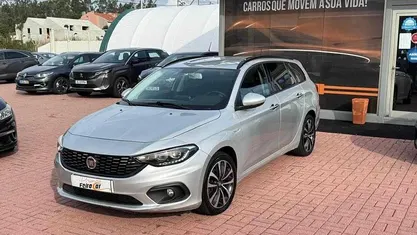 Cinzento Usado 2018 Fiat Tipo Wagon Carrinha | € 8.900 (Preço justo)