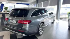 Cinzento Usado 2019 Mercedes E220 Sedan | € 49.000