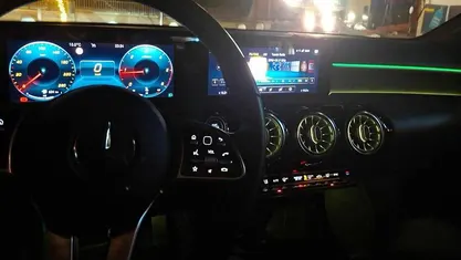 Usado Mercedes A180 116 HP (85 kW) 2020 Preto Coupé