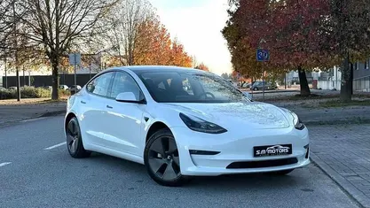 Usado 2021 Tesla Model 3 Sedan | € 27.900 (Preço justo)
