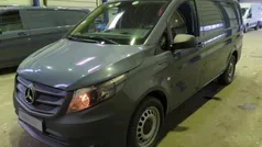 Cinzento Usado 2020 Mercedes e-Vito Monovolume | € 19.990 (Preço justo)
