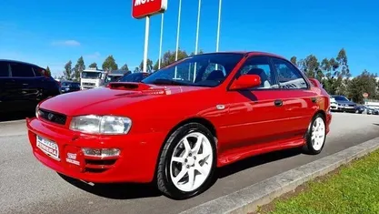 Usado Subaru Impreza GT 211 HP (155 kW) 1998 Sedan