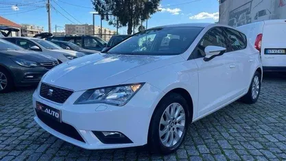 Branco Usado 2015 Seat Leon Reference | € 11.999 (Preço justo)
