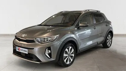 Usado Kia Stonic 79 HP (58 kW) 2024 Cinza SUV