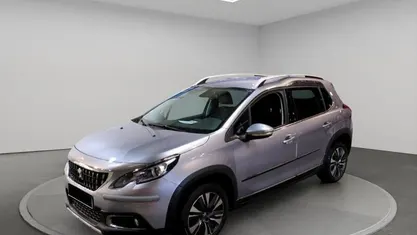 Cinzento Usado 2016 Peugeot 2008 Allure SUV | € 12.450 (Preço justo)