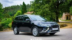 Preto Usado 2018 Mitsubishi Outlander P-HEV | € 22.450 (Preço justo)