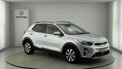 Usado 2025 Kia Stonic SUV | € 17.990 (Preço justo)