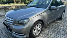 Cinzento Usado 2014 Mercedes C220 | € 15.490