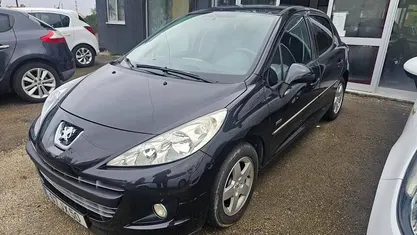 Usado Peugeot 207 70 HP (51 kW) 2010