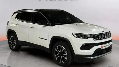 Usado Jeep Compass 190 HP (139 kW) 2023 Branco SUV