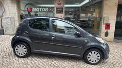 Cinzento Usado 2010 Citroën C1 Citadino | € 5.450 (Preço justo)