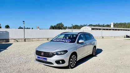 Cinza prata Usado 2019 Fiat Tipo City Life Carrinha | € 12.750 (Preço justo)