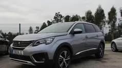 Cinzento Usado 2019 Peugeot 5008 Allure Monovolume | € 22.500 (Preço justo)
