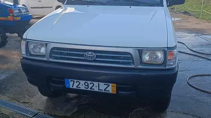 Branco Usado 1998 Toyota HiLux Pickup | € 15.850