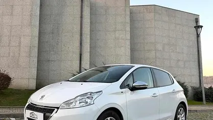 Usado 2014 Peugeot 208 Citadino | € 7.499 (Preço justo)