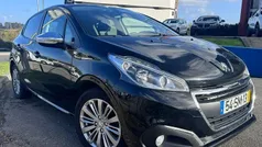 Usado 2017 Peugeot 208 Allure Citadino | € 7.980 (Bom preço)