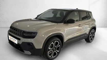 Usado 2025 Jeep Avenger Summit SUV | € 25.290 (Preço justo)