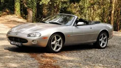 Usado 2000 Jaguar XKR Cabrios | € 44.000