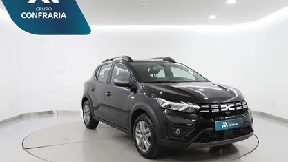 Preto Usado 2023 Dacia Sandero Citadino | € 16.630 (Preço justo)