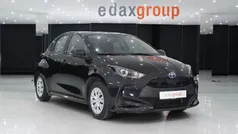 Cinzento Usado 2022 Toyota Yaris Hybrid Comfort | € 16.990 (Super Preço)