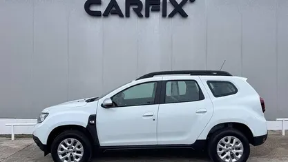 Usado Dacia Duster 101 HP (74 kW) 2023 Branco SUV