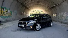 Preto Usado 2018 Volvo V40 Carrinha | € 19.590 (Preço justo)