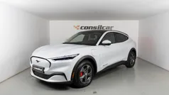 Branco Usado 2022 Ford Mustang Mach-E Extended Range SUV | € 35.980 (Preço justo)