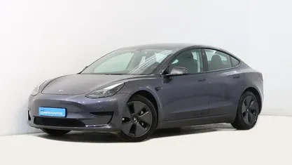 Usado 2022 Tesla Model 3 Sedan | € 28.900 (Preço justo)