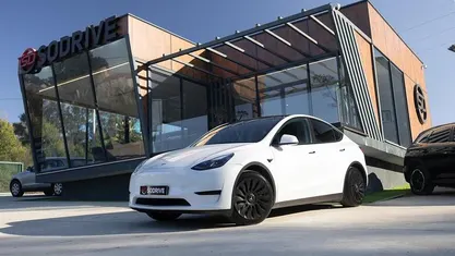 Branco Usado 2022 Tesla Model Y SUV | € 34.900 (Preço justo)