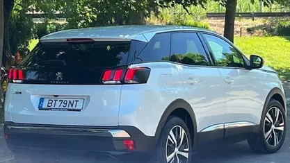 Usado Peugeot 3008 Allure 130 HP (95 kW) 2019 Branco SUV