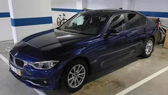 Azul Usado 2017 BMW 330 Sedan | € 18.650 (Bom preço)