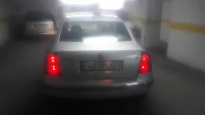 Usado VW Passat 130 HP (95 kW) 2001 Cinzento Sedan