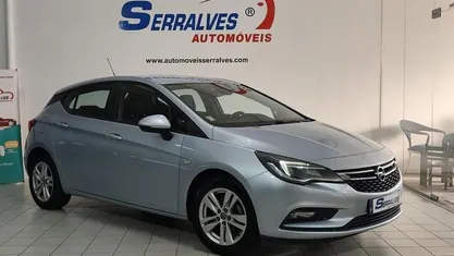 Usado Opel Astra 105 HP (77 kW) 2018 Cinzento