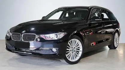 Preto Usado 2015 BMW 320 Citadino | € 17.000 (Preço justo)
