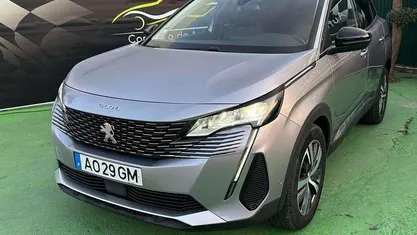 Cinza Usado 2022 Peugeot 3008 Allure SUV | € 22.950 (Preço justo)